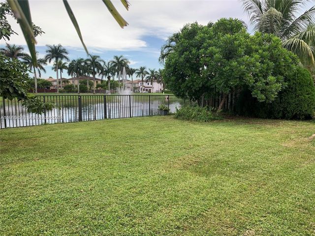 10440 SW 228th Ter, Miami, FL 33190