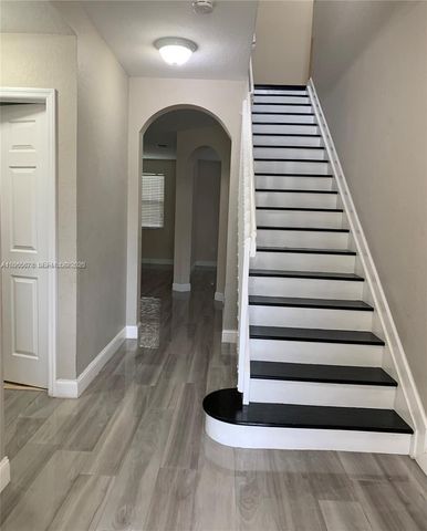 10440 SW 228th Ter, Miami, FL 33190