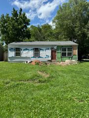 1701 West Webster Street, Springfield, MO 65802