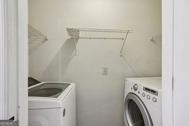 42 Mount Vernon Circle, Atlanta, GA 30338