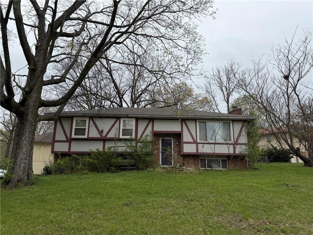 2009 SE Abbey Street, Blue Springs, MO 64014
