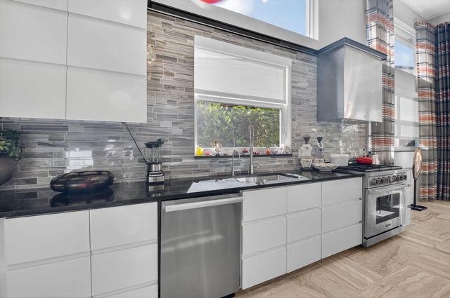 4170 NW Briarcliff Circle, Boca Raton, FL 33496