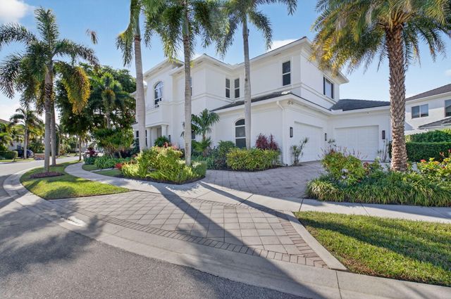 4170 NW Briarcliff Circle, Boca Raton, FL 33496