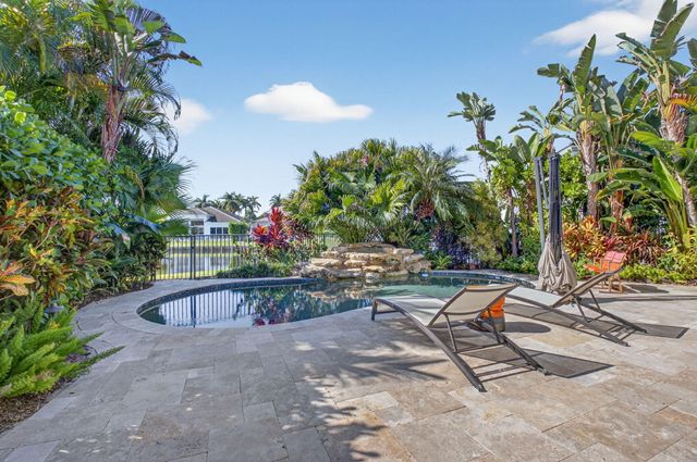 4170 NW Briarcliff Circle, Boca Raton, FL 33496