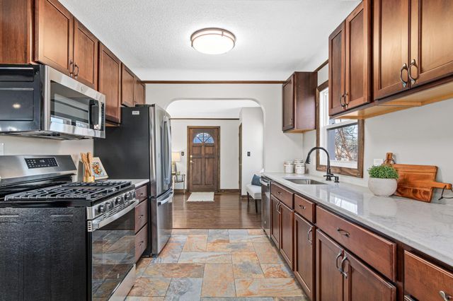 6524 Minnetonka Boulevard, Saint Louis Park, MN 55426