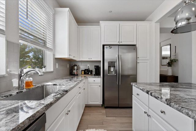 6112 Campus Pkwy, Roseville, CA 95747
