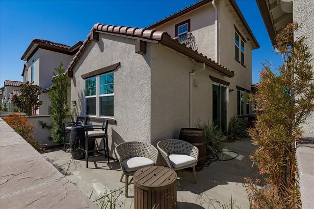 6112 Campus Pkwy, Roseville, CA 95747