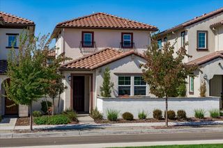 6112 Campus Pkwy, Roseville, CA 95747