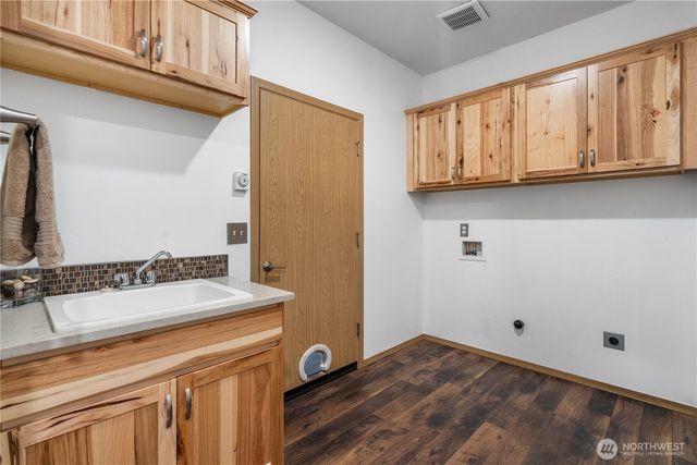 15840 Lawrence Lake Road SE, Yelm, WA 98597