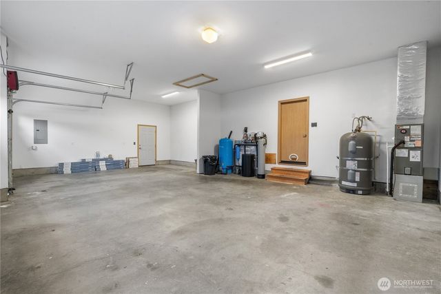 15840 Lawrence Lake Road SE, Yelm, WA 98597