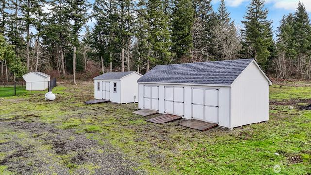 15840 Lawrence Lake Road SE, Yelm, WA 98597