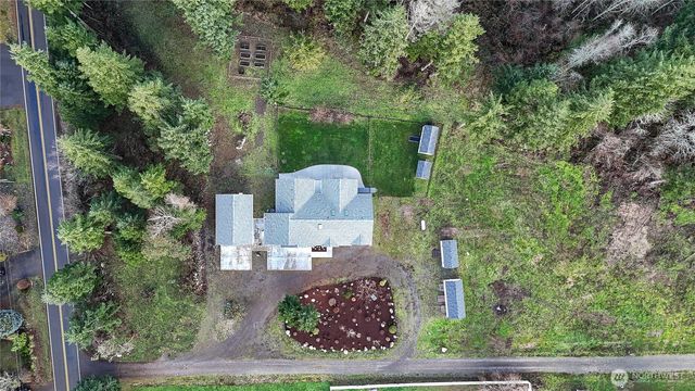15840 Lawrence Lake Road SE, Yelm, WA 98597