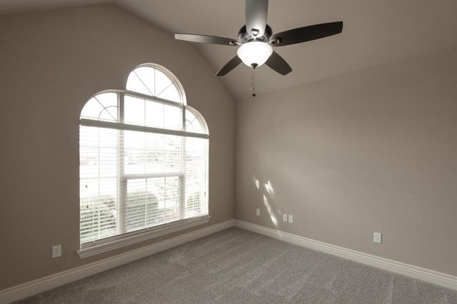 2124 Newbrook Drive, Edmond, OK 73003