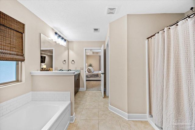 1569 Amarillo Trl, Gulf Breeze, FL 32563