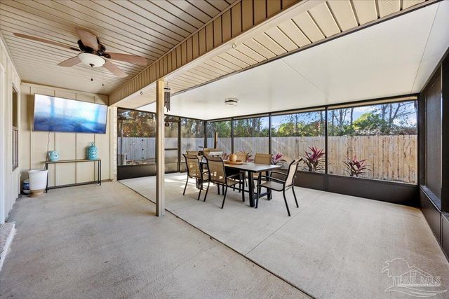 1569 Amarillo Trl, Gulf Breeze, FL 32563