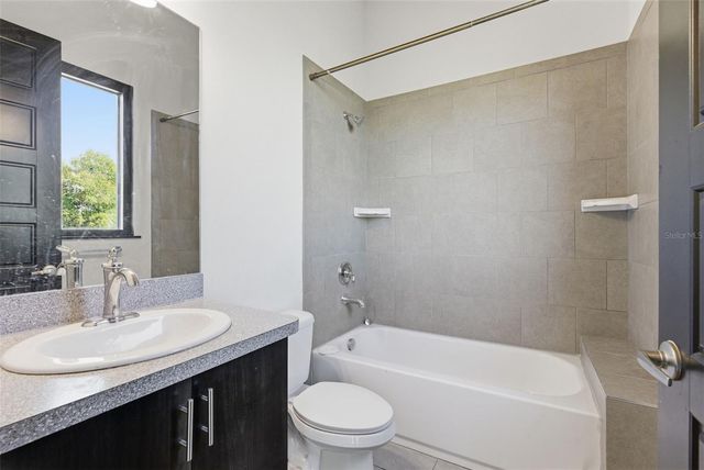 4132 GAUGE LINE LOOP, Tampa, FL 33624