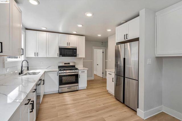 863 40th, Oakland, CA 94608