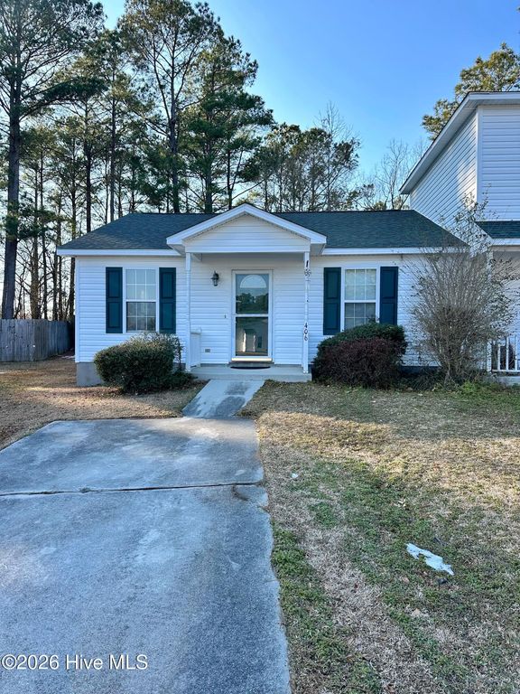 406 Winners Circle N, Jacksonville, NC 28546