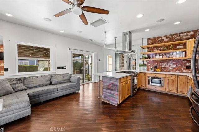 1029 W Palm, Redlands, CA 92373