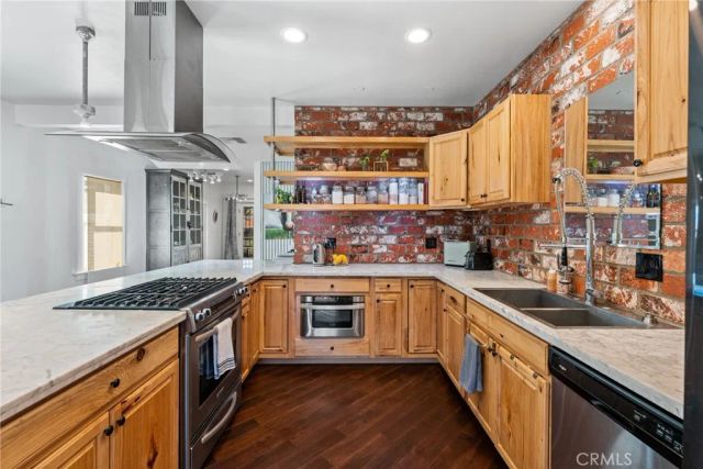 1029 W Palm, Redlands, CA 92373