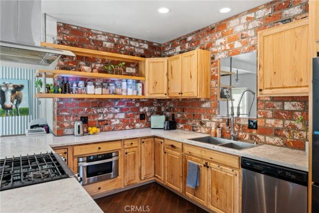 1029 W Palm, Redlands, CA 92373