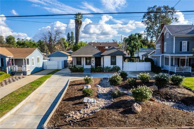 1029 W Palm, Redlands, CA 92373