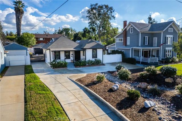 1029 W Palm, Redlands, CA 92373