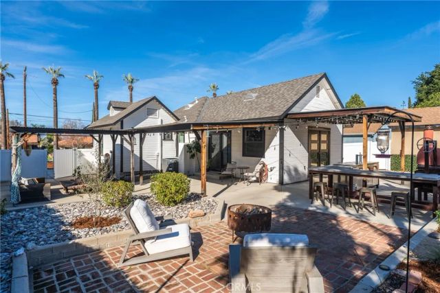 1029 W Palm, Redlands, CA 92373