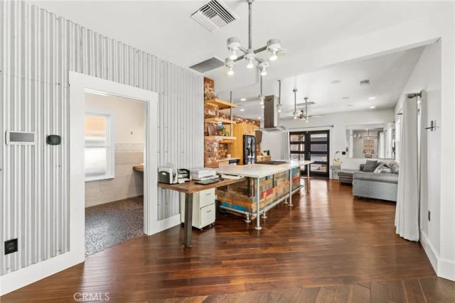 1029 W Palm, Redlands, CA 92373