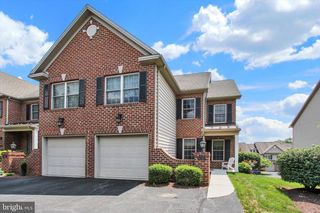 5050 MENDENHALL DR, Mechanicsburg, PA 17050