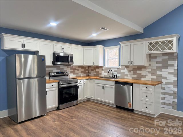 706 S Salisbury Avenue, Salisbury, NC 28146