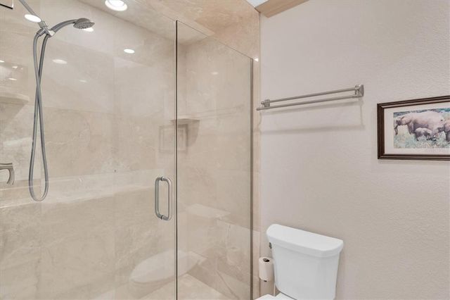860 HARBOR ISLAND, Clearwater Beach, FL 33767