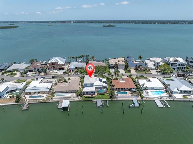 860 HARBOR ISLAND, Clearwater Beach, FL 33767