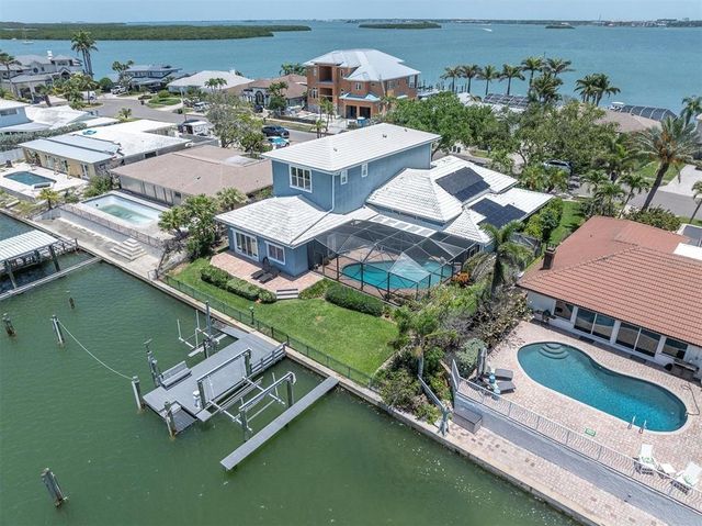 860 HARBOR ISLAND, Clearwater Beach, FL 33767