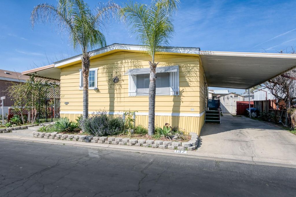 Image 1 of property listing at 2575 S Willow Avenue # 137, Fresno, CA 93725