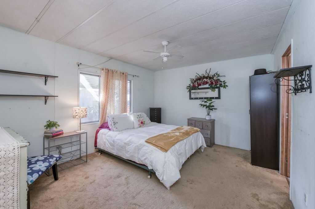 Image 12 of property listing at 2575 S Willow Avenue # 137, Fresno, CA 93725