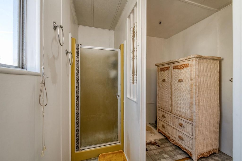 Image 15 of property listing at 2575 S Willow Avenue # 137, Fresno, CA 93725