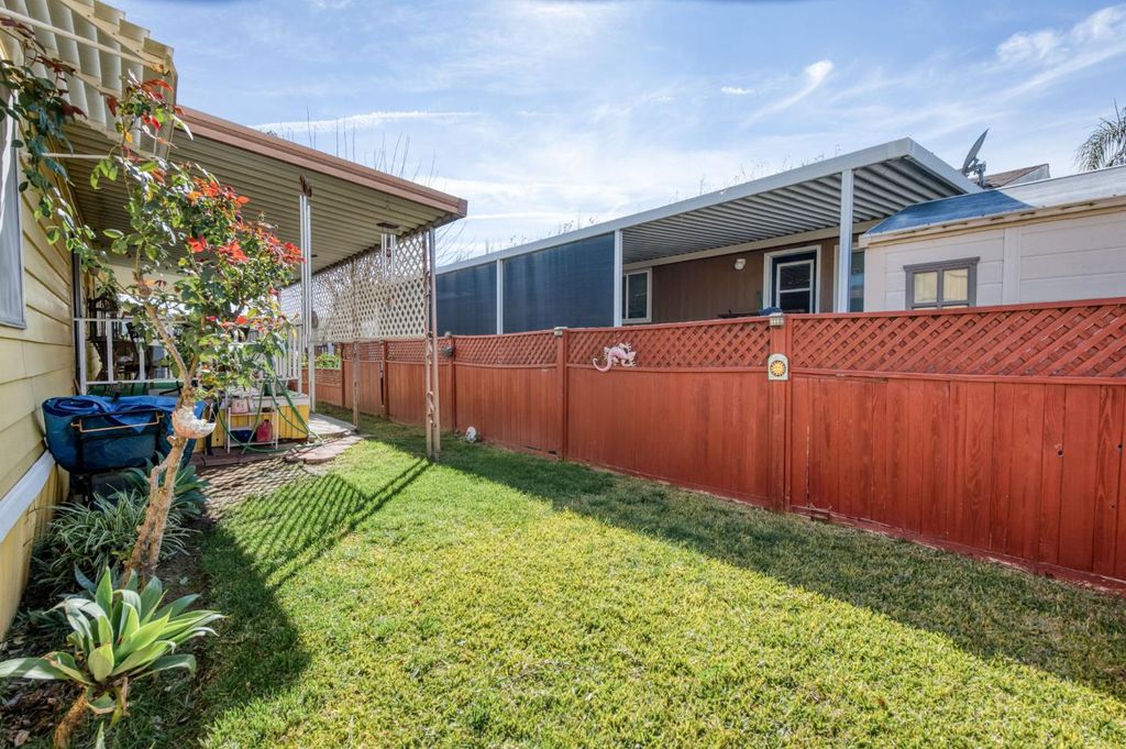 Image 17 of property listing at 2575 S Willow Avenue # 137, Fresno, CA 93725