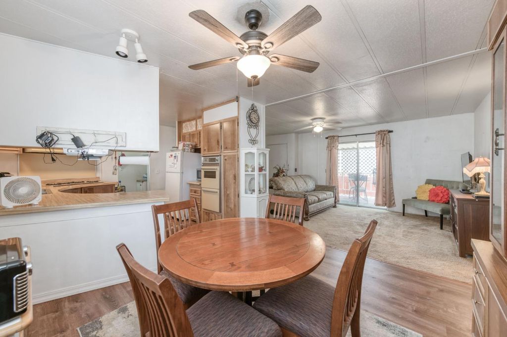 Image 4 of property listing at 2575 S Willow Avenue # 137, Fresno, CA 93725