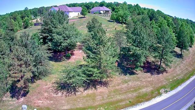 1899 River Bluffs Drive, Jasper, TN 37347