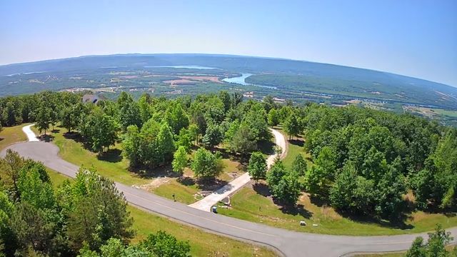1899 River Bluffs Drive, Jasper, TN 37347