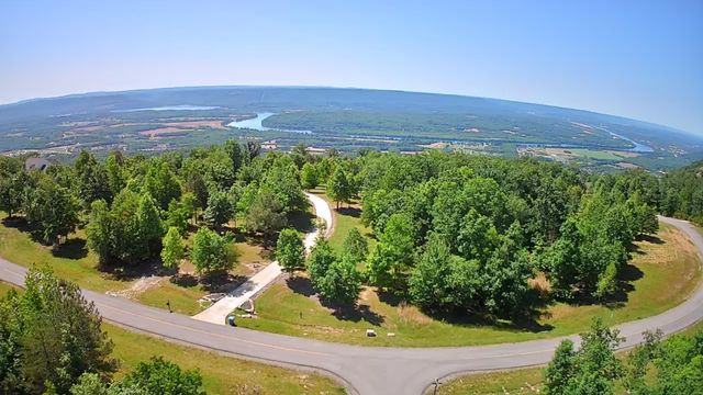 1899 River Bluffs Drive, Jasper, TN 37347