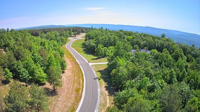 1899 River Bluffs Drive, Jasper, TN 37347