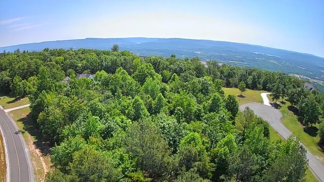 1899 River Bluffs Drive, Jasper, TN 37347