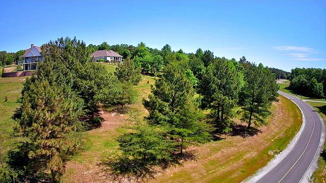 1899 River Bluffs Drive, Jasper, TN 37347