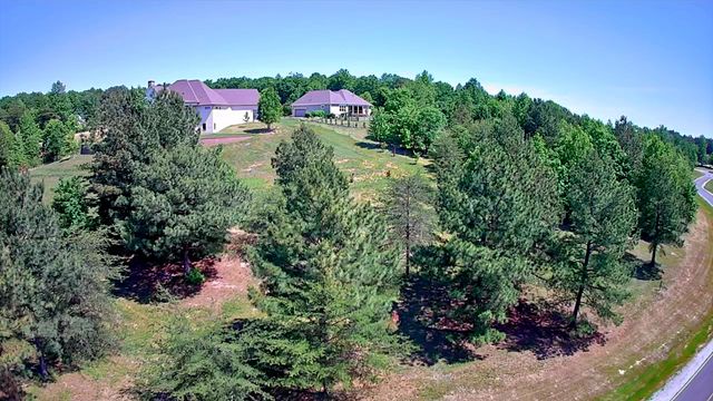 1899 River Bluffs Drive, Jasper, TN 37347