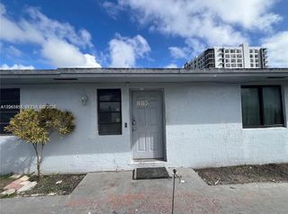 1717 NW 16th St, Miami, FL 33125