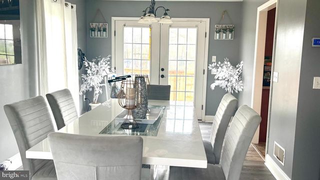 3261 WALKER AVE, Dover, PA 17315