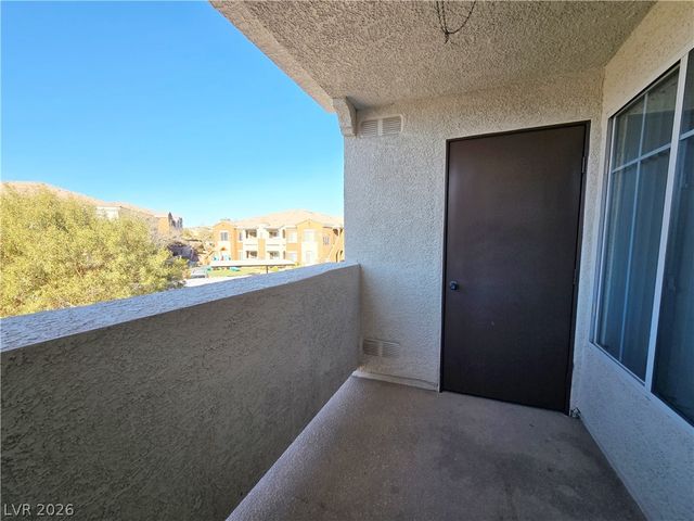 9303 Gilcrease Avenue 2211, Las Vegas, NV 89149