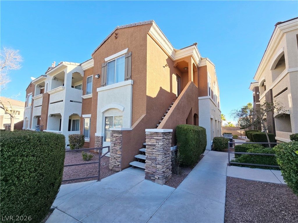 9303 Gilcrease Avenue 2211, Las Vegas, NV 89149